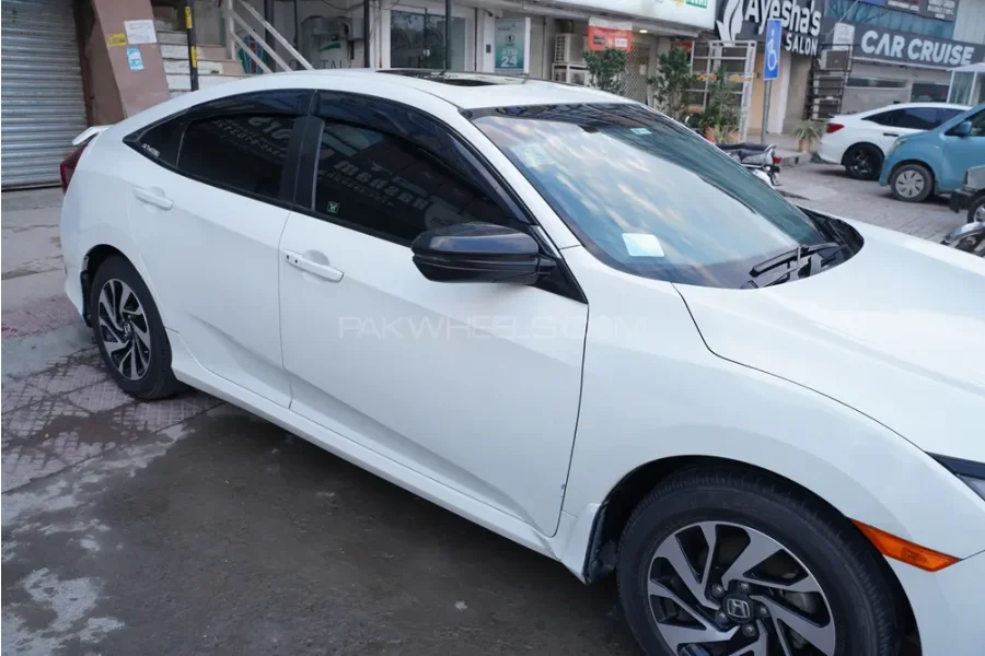 Honda Civic VTi Oriel Prosmatec 1.8 i-VTEC 2016