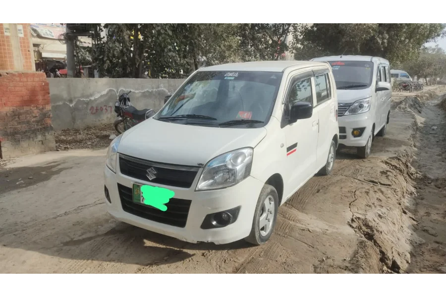 SUZUKI WAGON R AVAILABLE FOR RENT INSIDE AND OUTSIDE LAHORE.