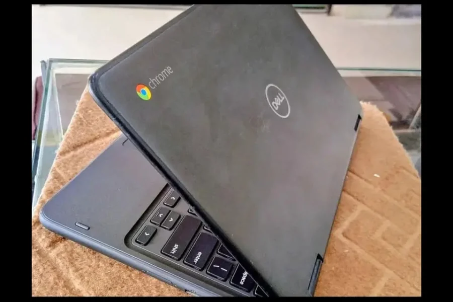 Dell laptop available with cod.-0
