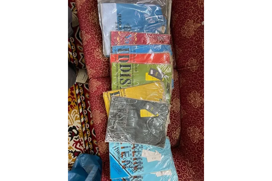 t-shirts of men Medium size for sale with COD Available.