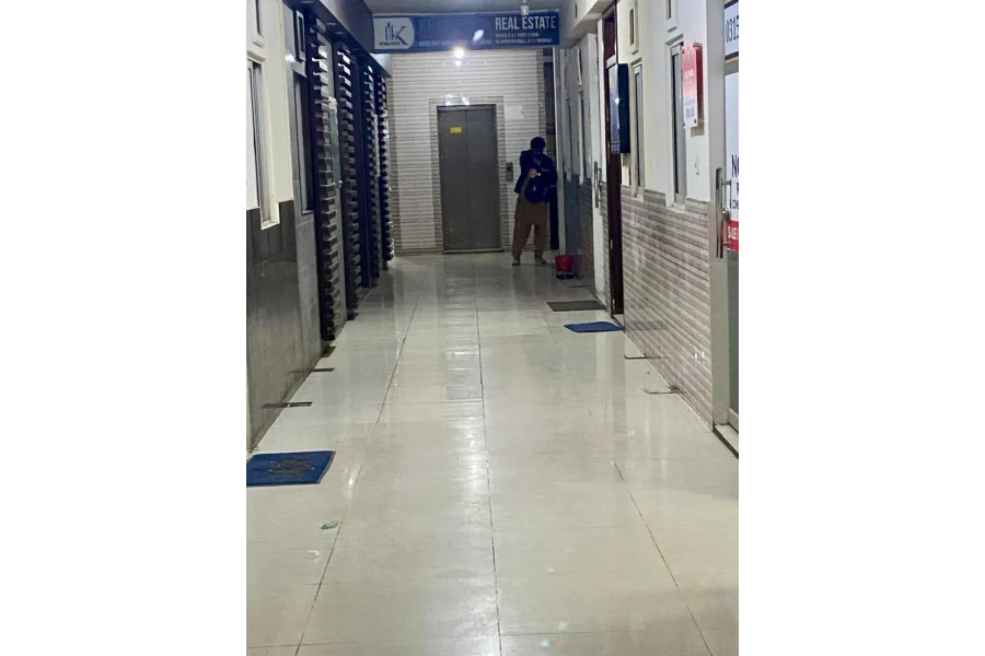 Corporate Markaz Facing 1st-Floor Office For Rent In G11