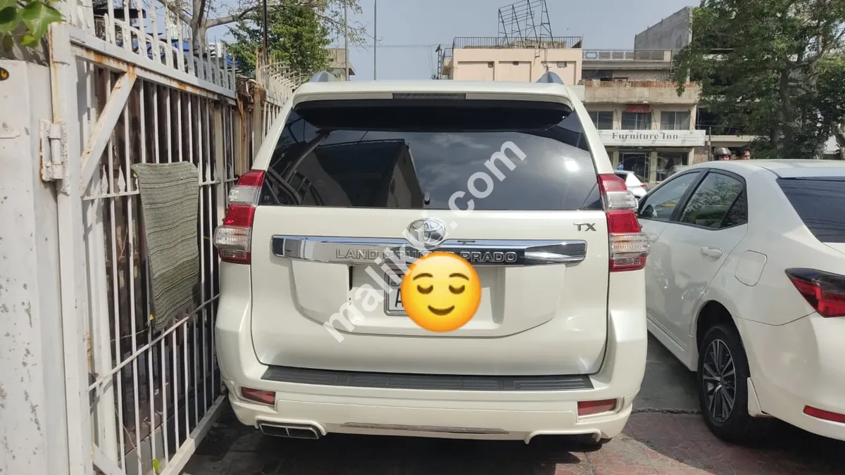TOYOTA PRADO 2016/21/22 MODEL AVAILABLE FRO SALE