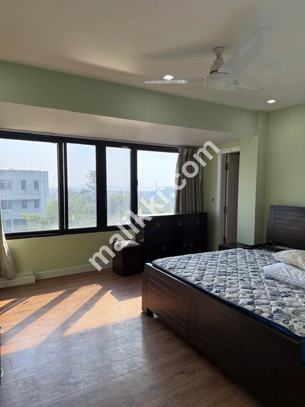 ڈپلومیٹک انکلیو اپارٹمنٹ کرایہ پر