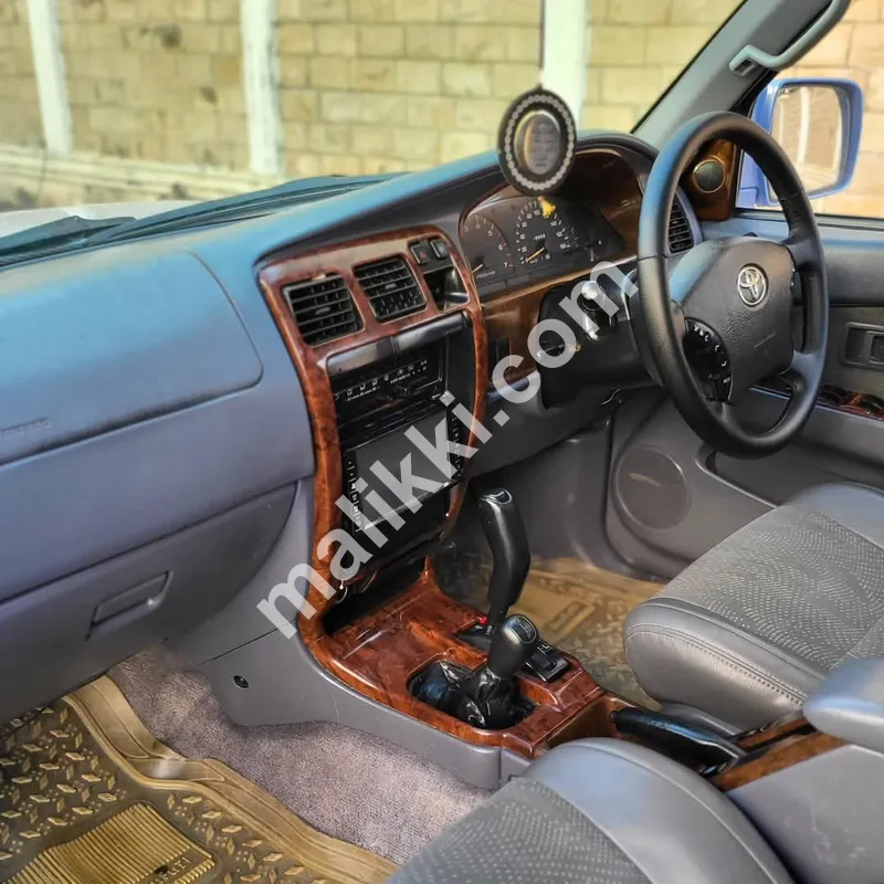 Hilux Surf 1996 ماڈل 