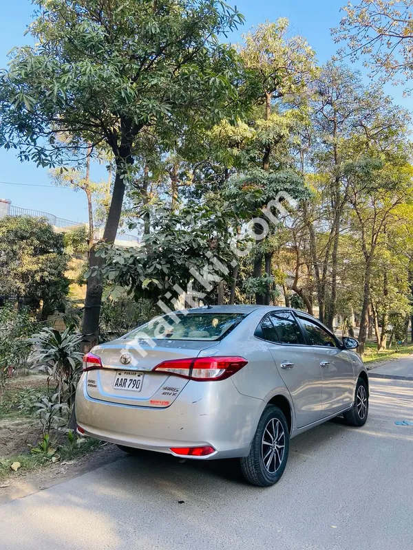 TOYOTA YARIS ATIV X AVAILABLE FOR SALE-0