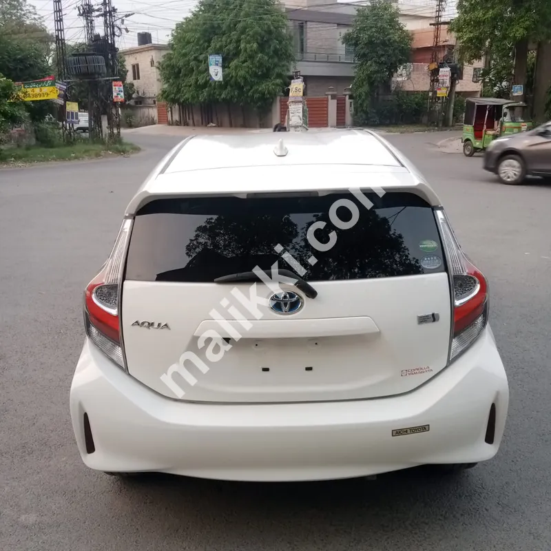 TOYOTA PRIUS 2020/24 MODEL AVAILABLE FOR SALE