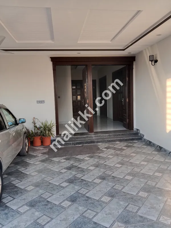 Ground Floor Available For Rent-0