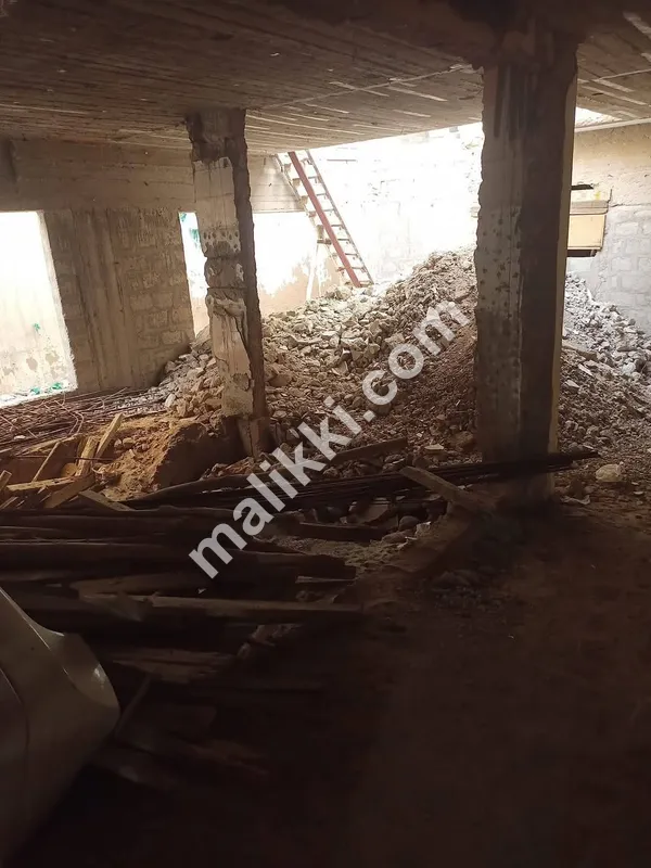 𝗛𝗔𝗟𝗙 𝗦𝗧𝗥𝗨𝗖𝗧𝗨𝗥𝗘 𝗛𝗢𝗨𝗦𝗘 𝗙𝗢𝗥 𝗦𝗔𝗟𝗘 𝗜𝗡 𝗗𝗛𝗔 𝗣𝗛𝗔𝗦𝗘 𝟱, 𝗞𝗔𝗥𝗔𝗖𝗛𝗜