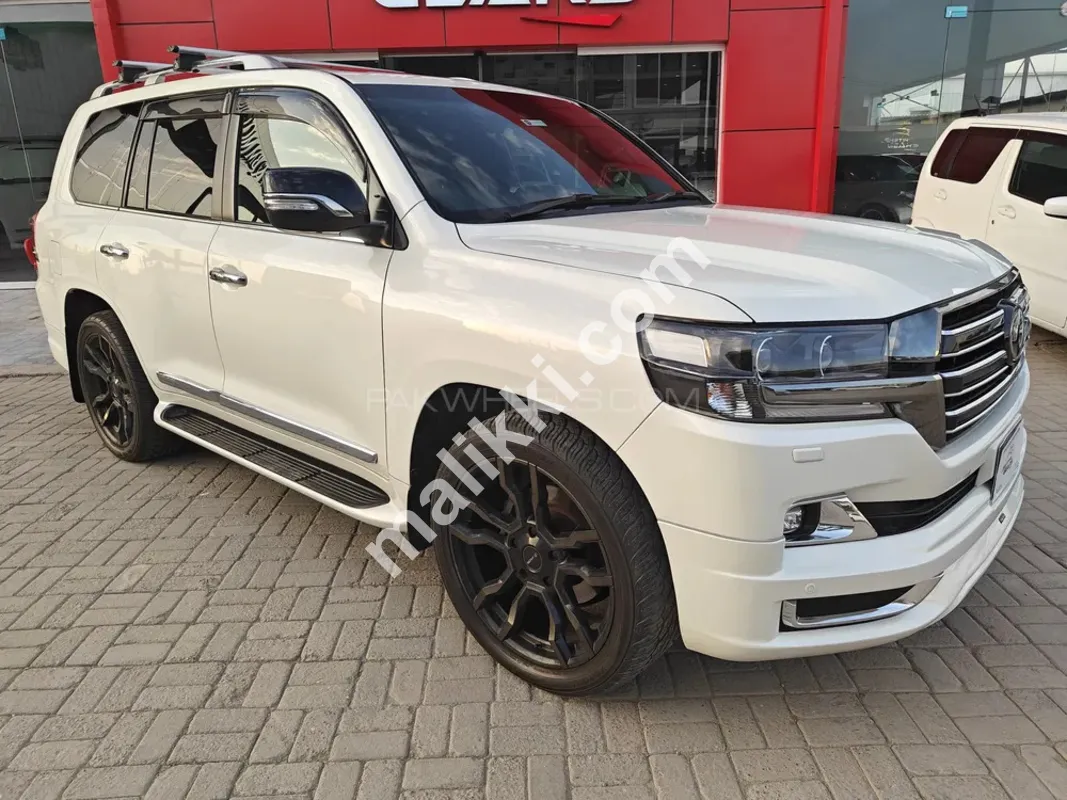 Toyota Land Cruiser ZX G-Frontier 2017