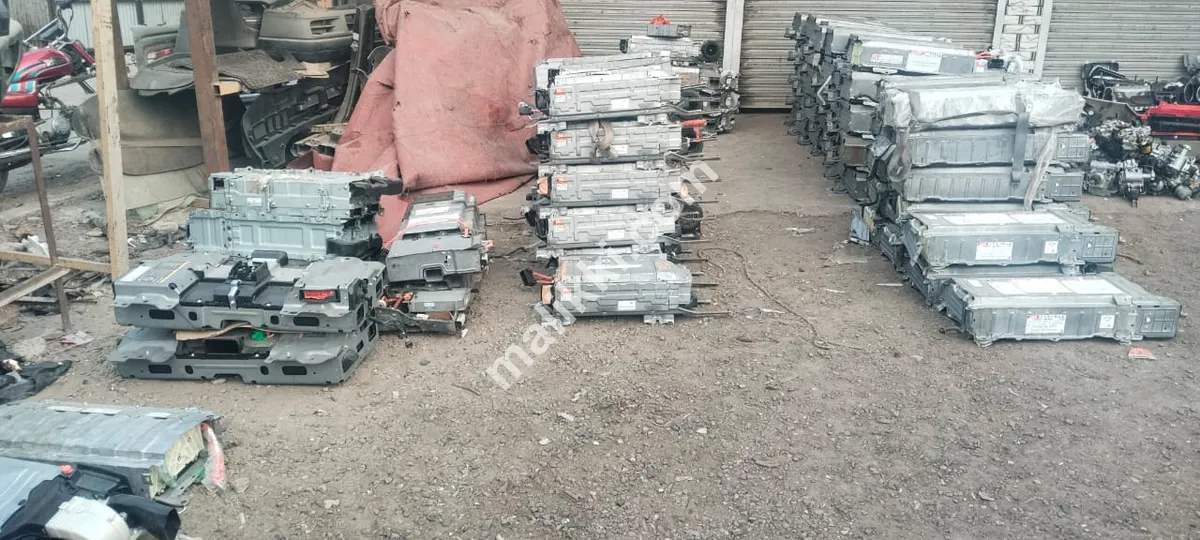 ہائبرڈ آٹو کیئر اور ہائبرڈ کار ایکسپرٹ سروس اور ABS، بیٹریاں دستیاب ہیں۔