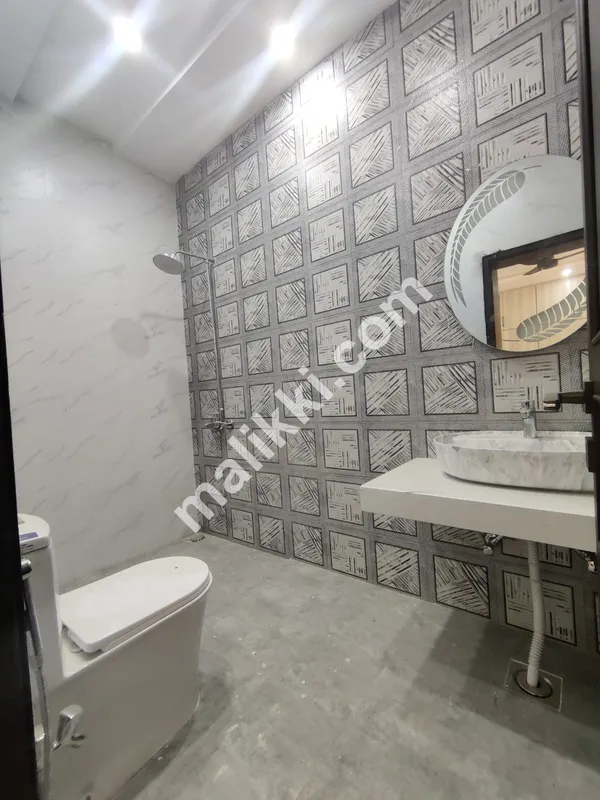 1 Kanal House for Rent