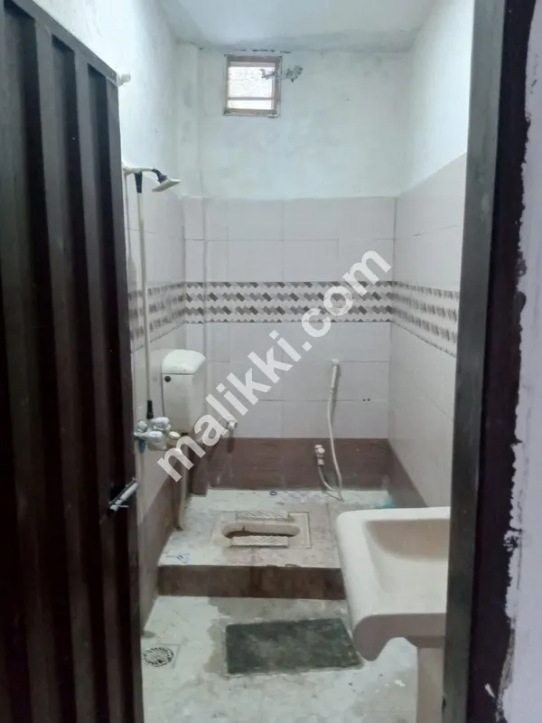 3 مرلہ ٹرپل سٹوری کارنر ہاؤس برائے فروخت، علامہ اقبال ٹاؤن لاہور