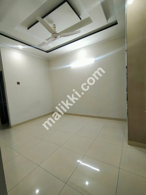 سوان گارڈن اسلام آباد ایچ بلاک میں 10 مرلہ مکان برائے فروخت۔