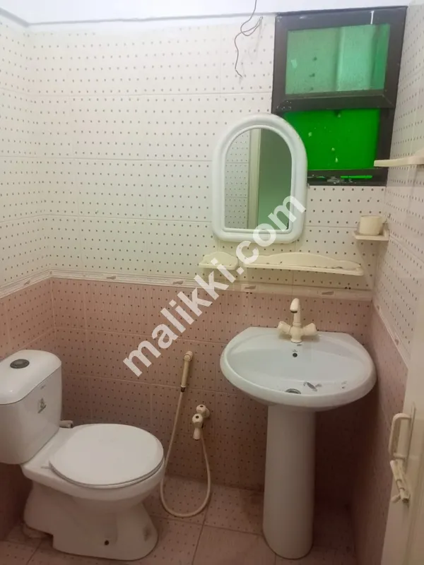 بدر کمرشل، کراچی میں فلیٹ برائے فروخت