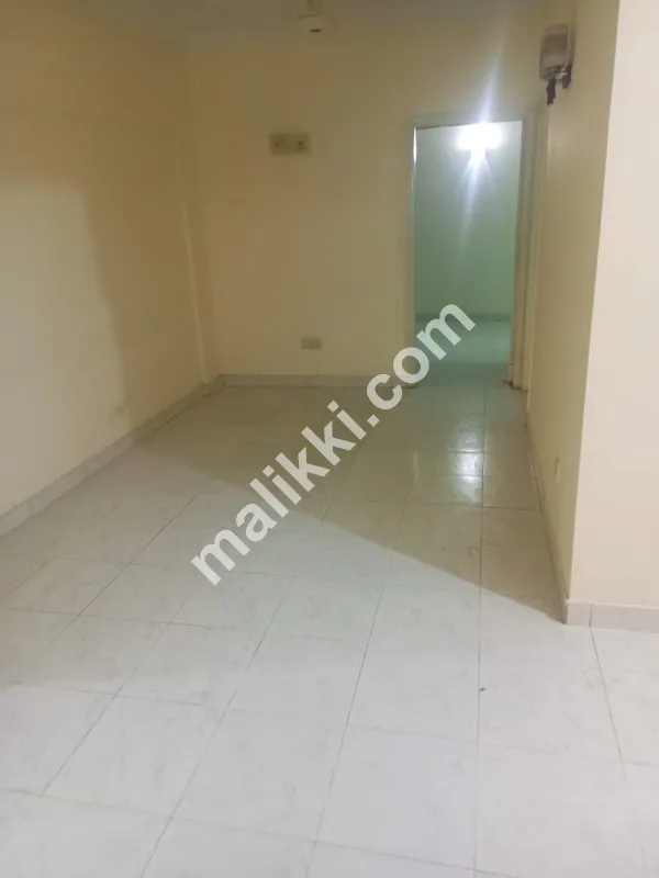 بدر کمرشل، کراچی میں فلیٹ برائے فروخت