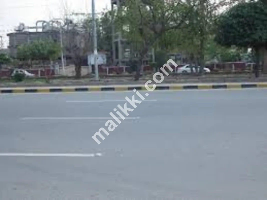 لوئر کینال روڈ بالمقابل گرین آرچڈ میں 42 مرلہ پلاٹ-0