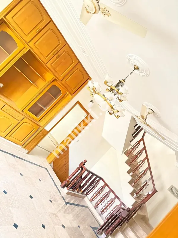 G-11/2، اسلام آباد میں 5.65 مرلہ مکان برائے فروخت