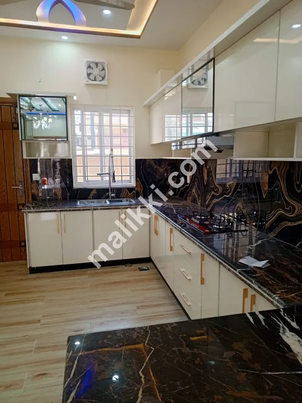 عثمان بلاک 7 مرلہ نیا ڈیزائنر مکان برائے فروخت