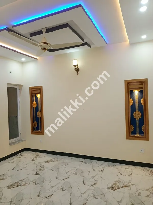 عثمان بلاک 7 مرلہ نیا ڈیزائنر مکان برائے فروخت