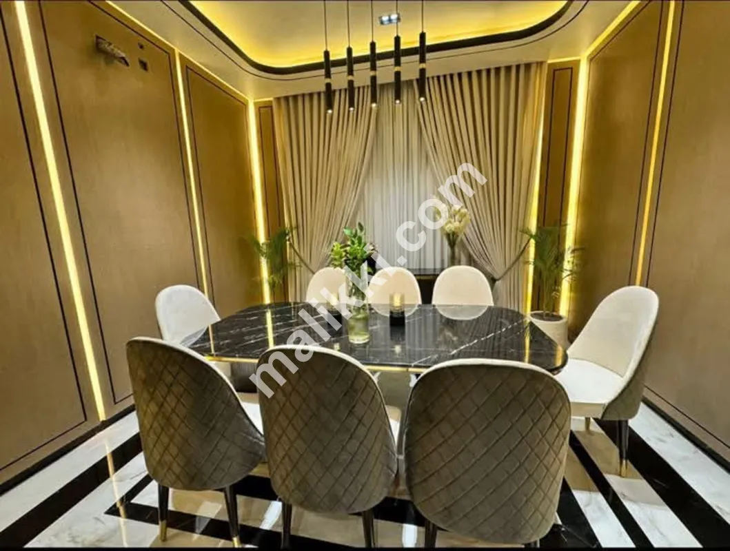 ڈی ایچ اے فیز 5، کراچی میں بنگلہ برائے فروخت