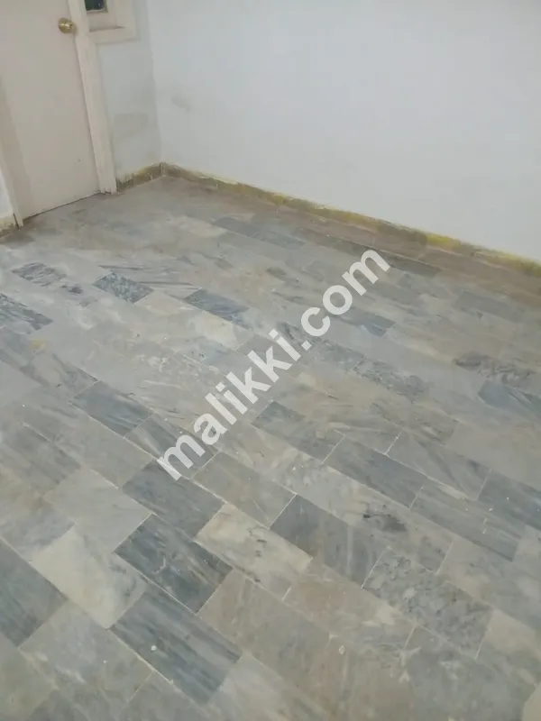 ڈی ایچ اے فیز 5، کراچی میں کرایہ کے لیے اسٹوڈیو اپارٹمنٹ