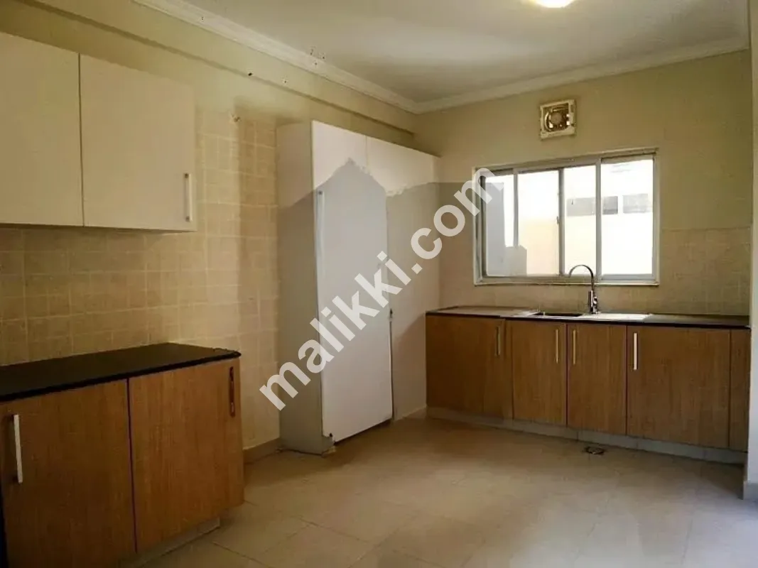 3 Bedrooms Luxurious Villa For Rent, Near Main Entrance Of Bahria Town