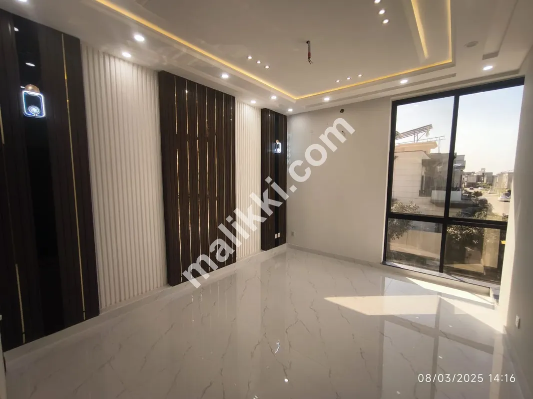 10-Marla Modern Elevation House for Sale..!!