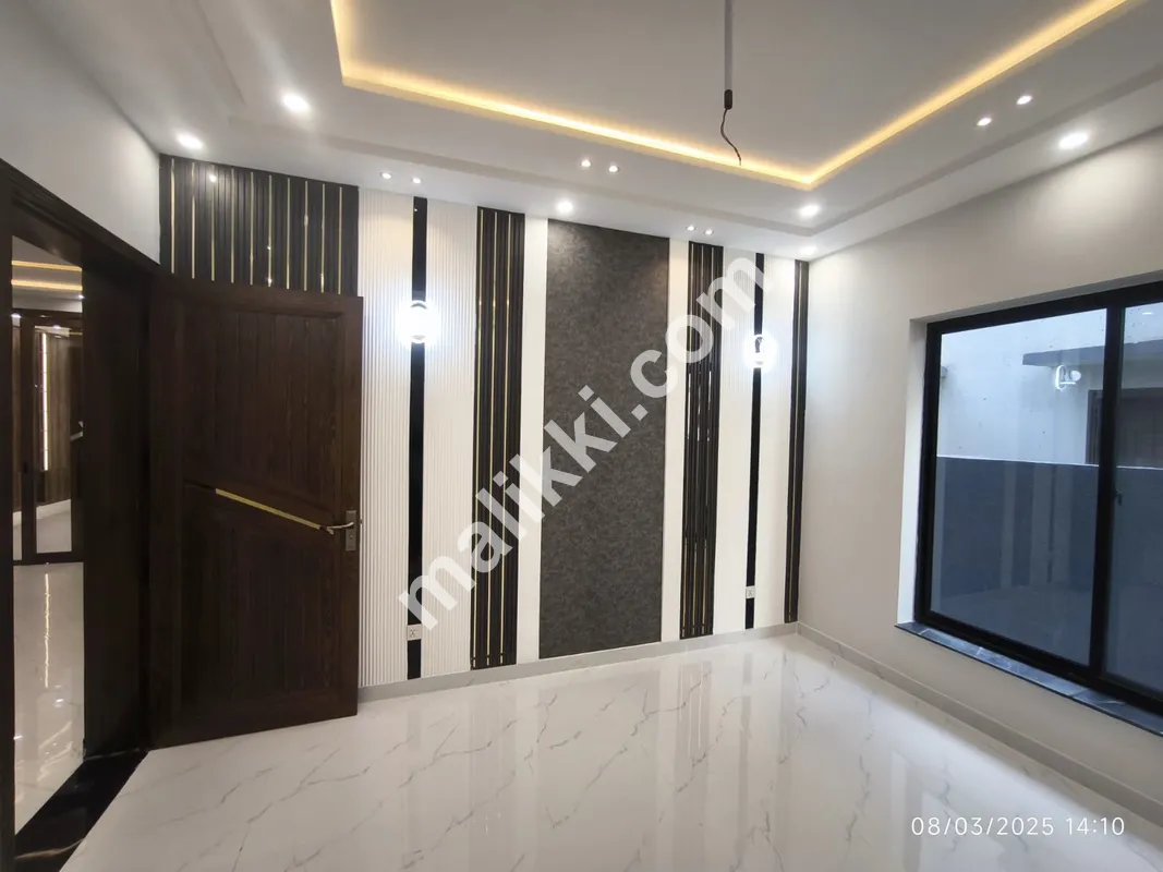 10-Marla Modern Elevation House for Sale..!!