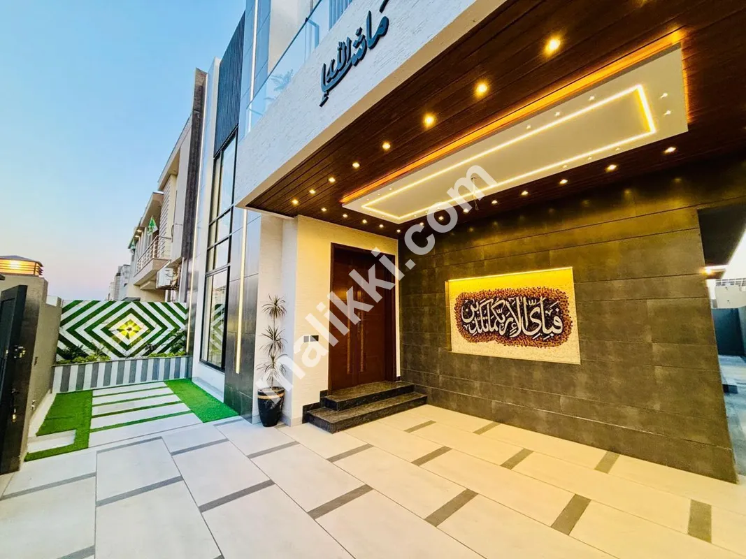 10 مرلہ مکان برائے فروخت