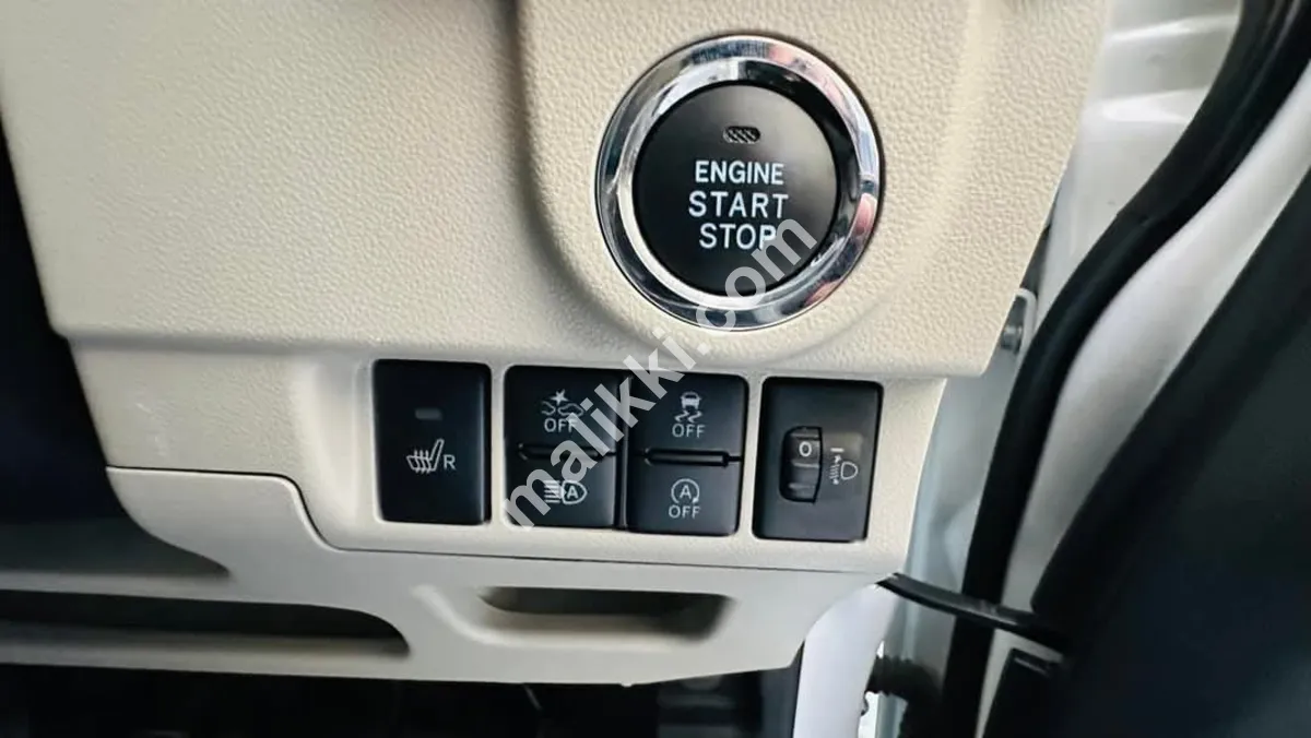 ڈائی ہاٹسو موو ایکس ایس اے 3 لمیٹڈ پیکیج