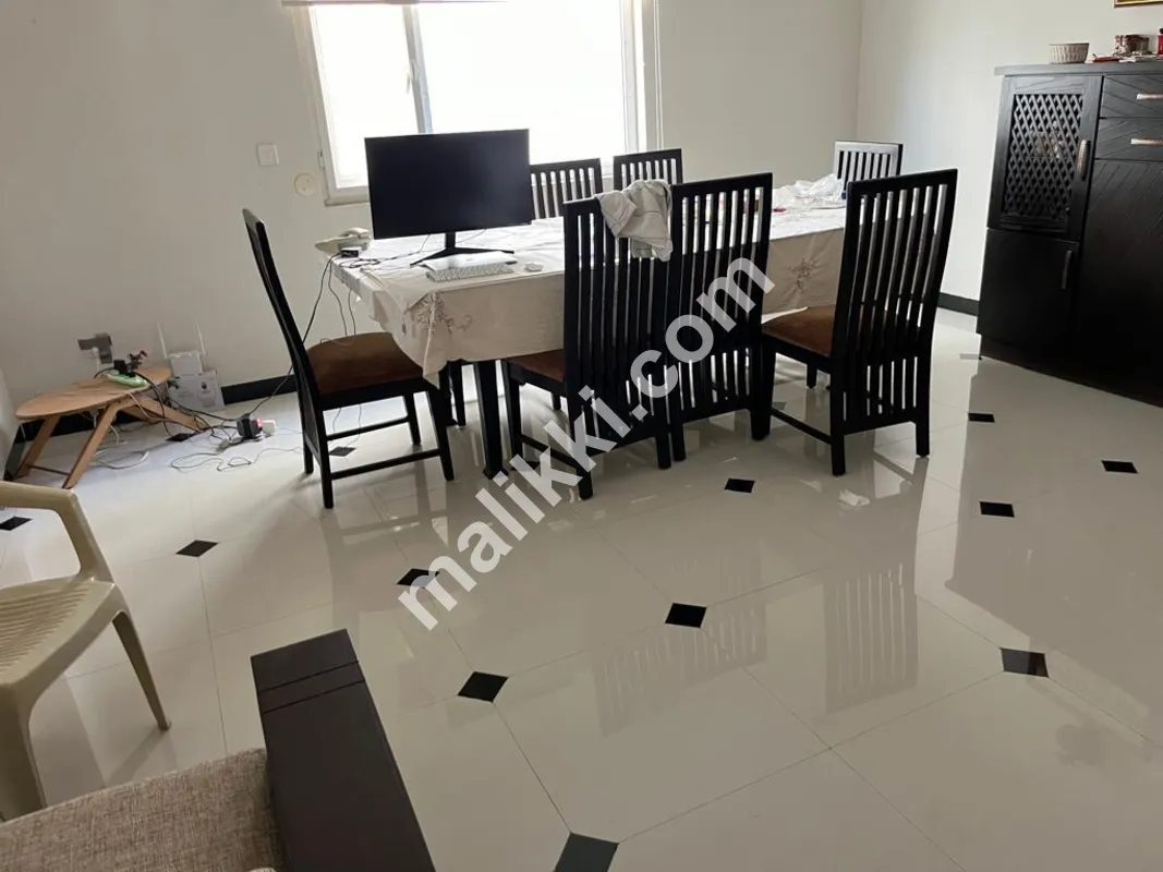 500 yards Bangalow Available For Sale