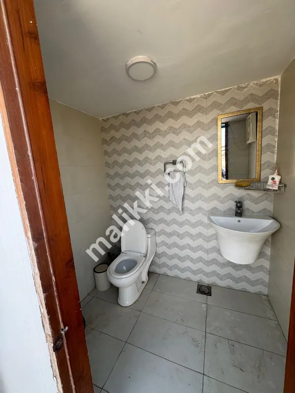 ڈی ایچ اے فیز 6 میں 1000 گز بنگلہ فروخت کے لیے دستیاب ہے۔ 