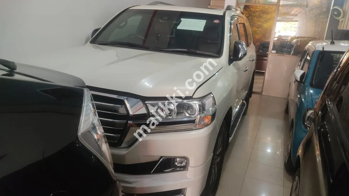 ٹویوٹا لینڈ کروزر ZX 2019/24 فروخت کے لیے دستیاب ہے