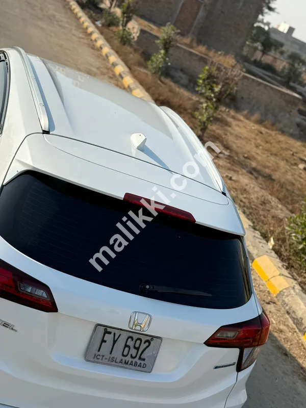 Honda Vezel Hybrid Z 