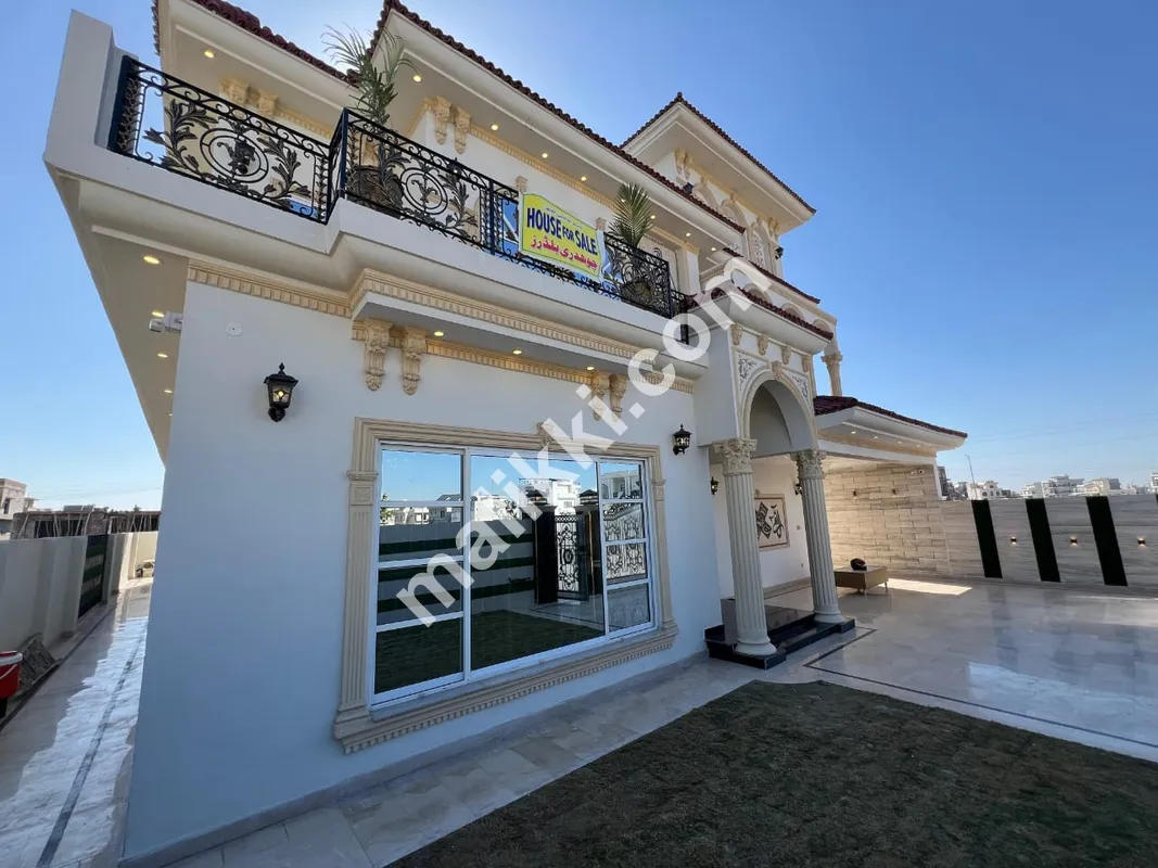 20 مرلہ گرے اسٹرکچر کا خوبصورت مکان برائے فروخت -0