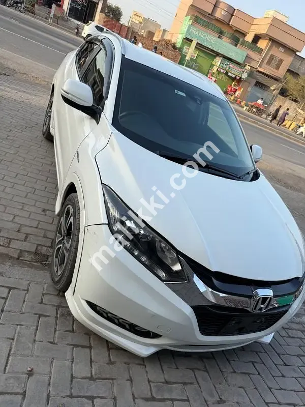 Honda Vezel 2015