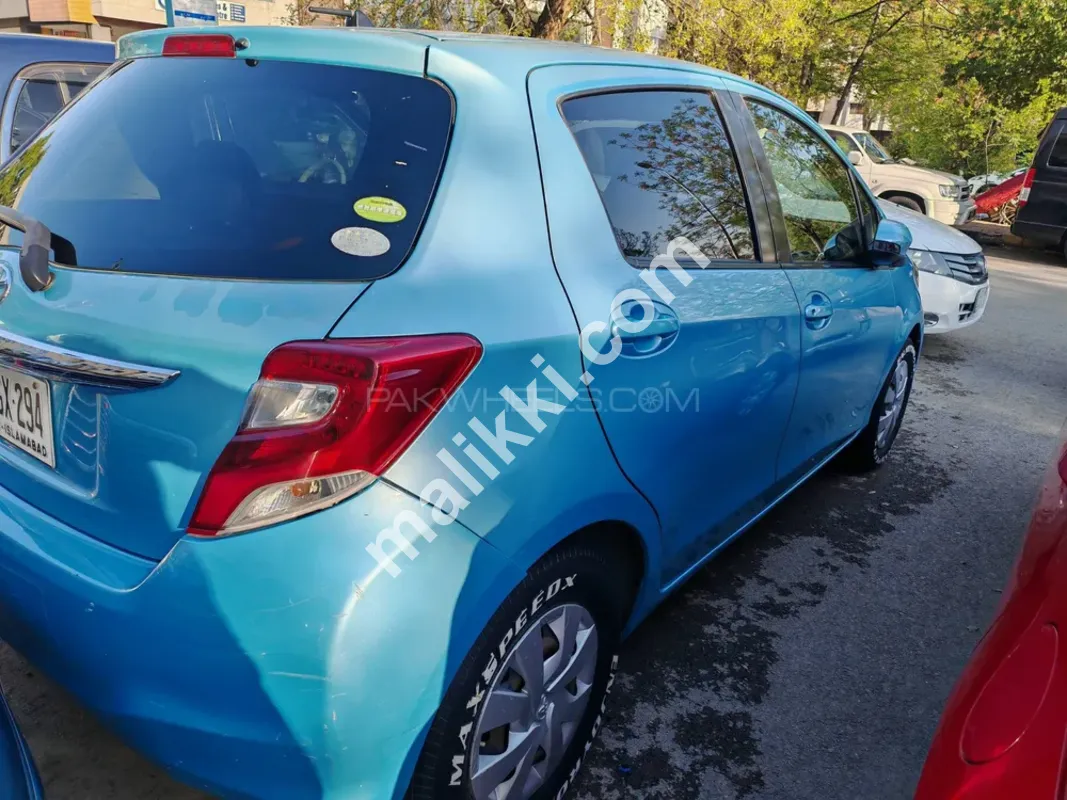 Toyota Vitz F 1.0 2014