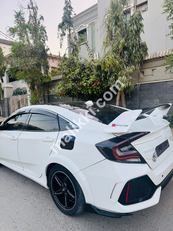 Honda CIVIC X 1.8 oriel 