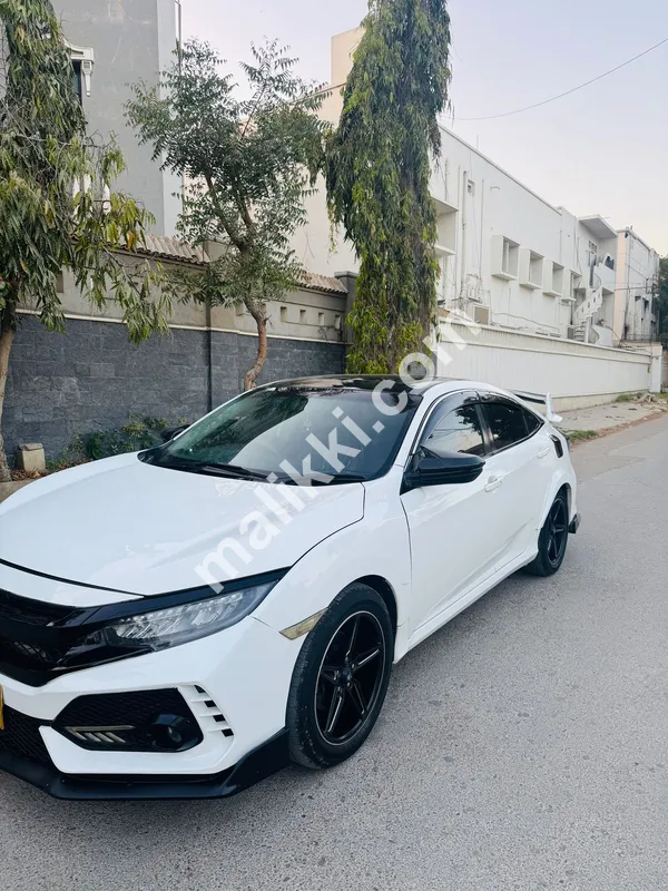 Honda CIVIC X 1.8 oriel 