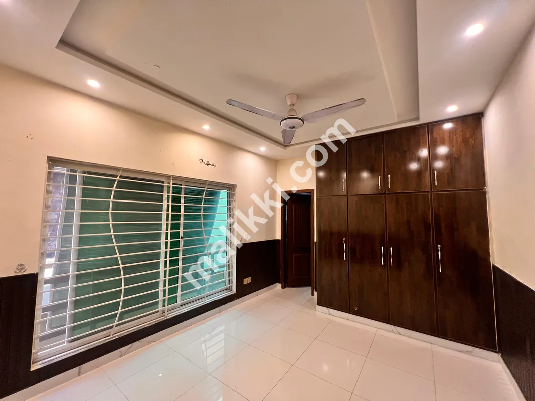 10 Marla Fully Rented Premium Location House For Sale