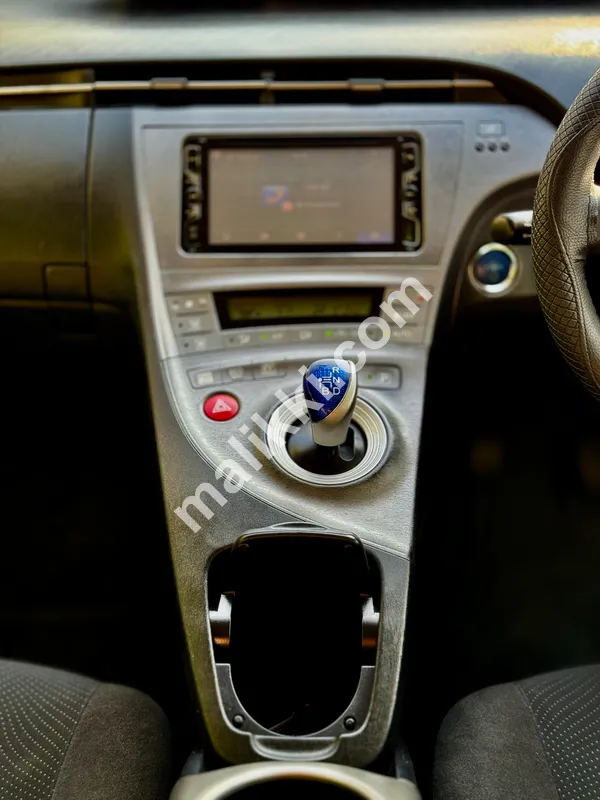 TOYOTA PRIUS S LED 1.8 * MODEL: 2013 Available For Sale