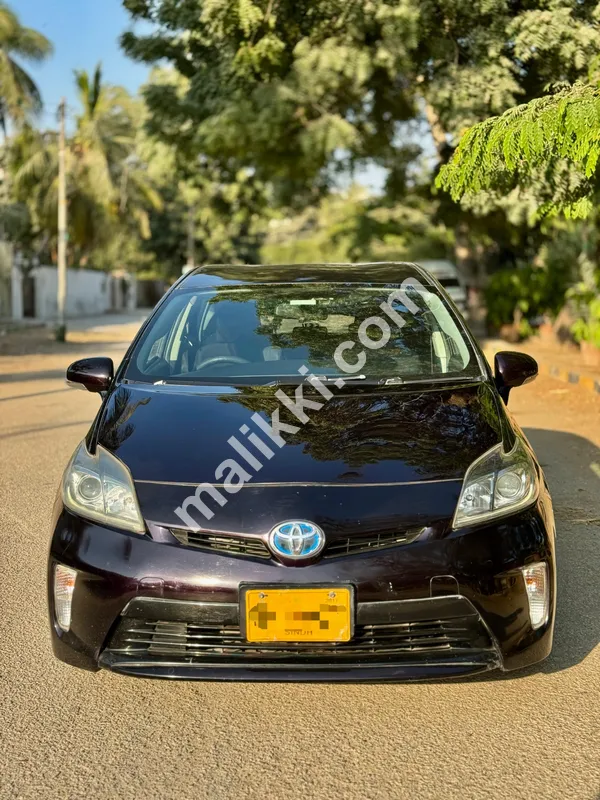 TOYOTA PRIUS S LED 1.8 * MODEL: 2013 Available For Sale