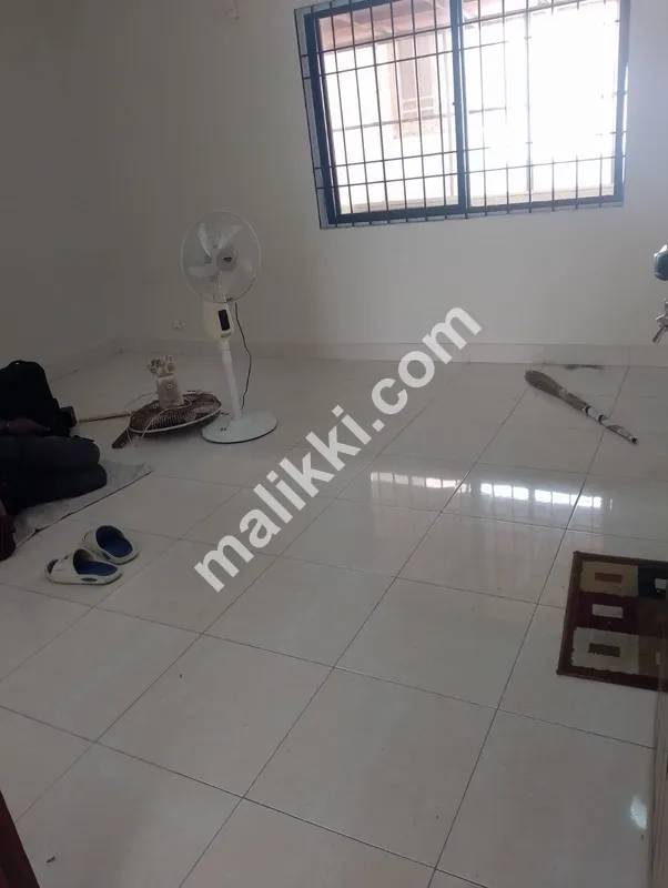 Portion for rent in Defence Phase 6, Karachi