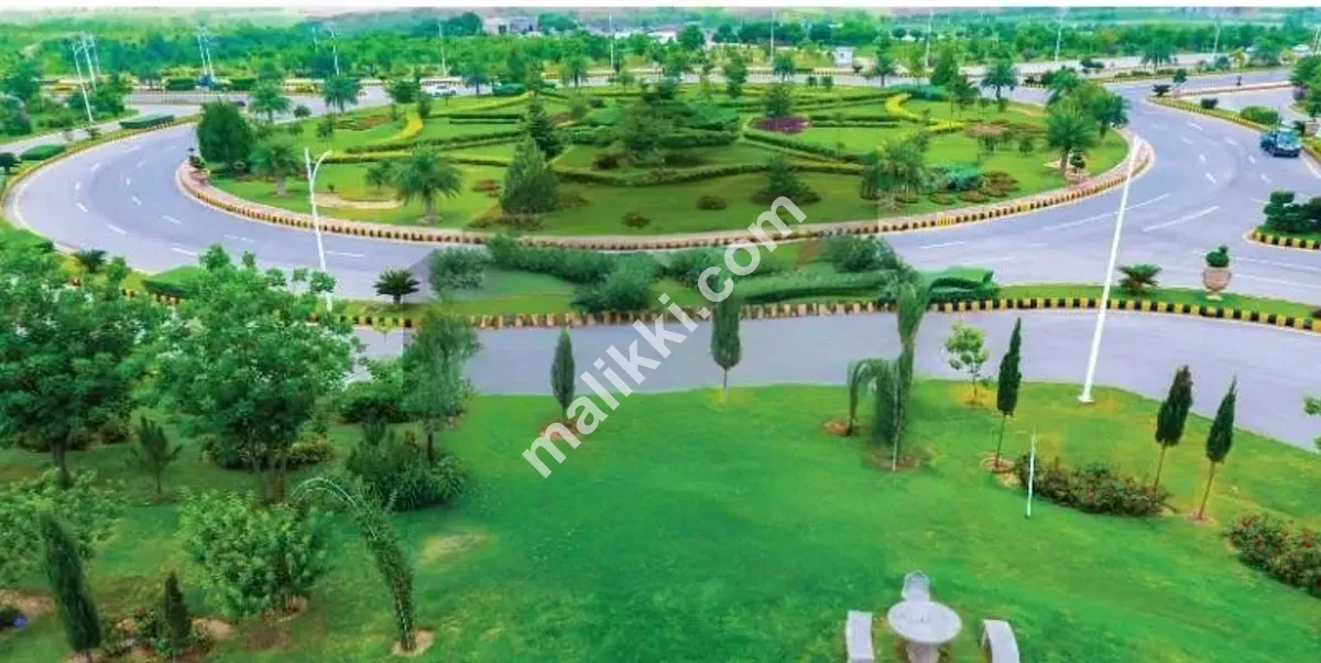 8 MARLA PLOT FOR SALE