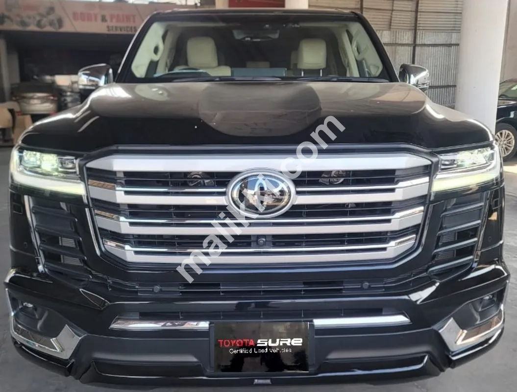 Toyota Land Cruise LC300 ZX