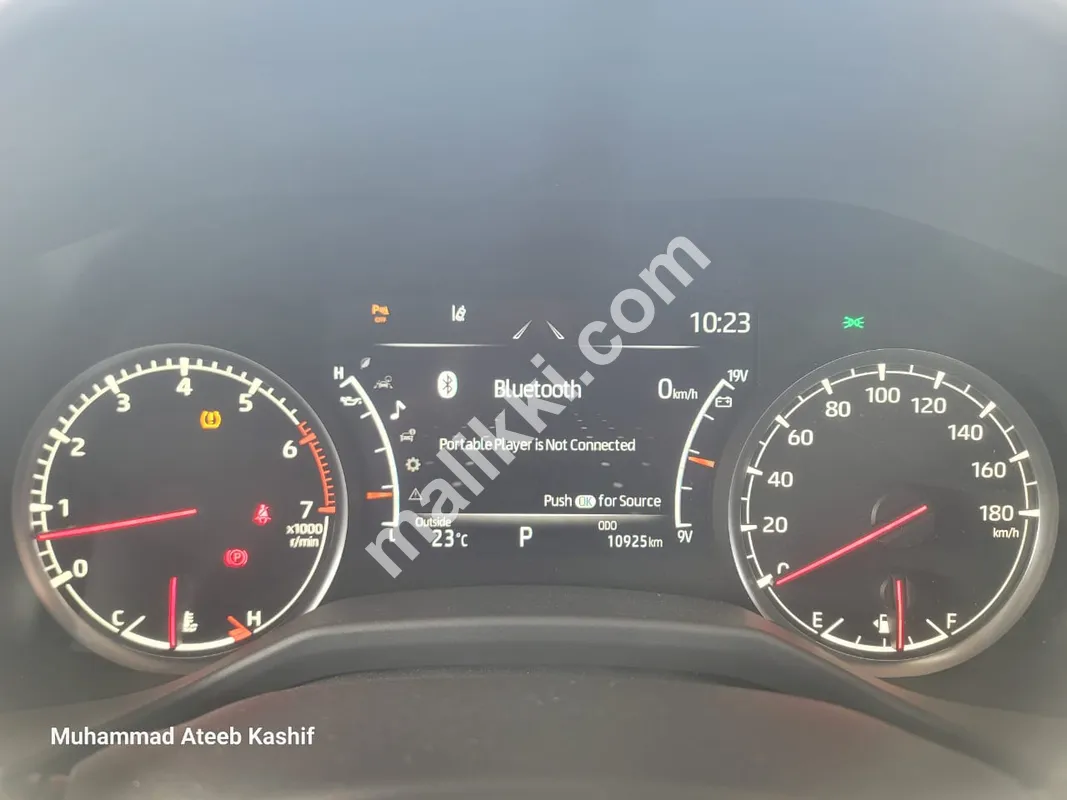 Toyota Land Cruise LC300 ZX