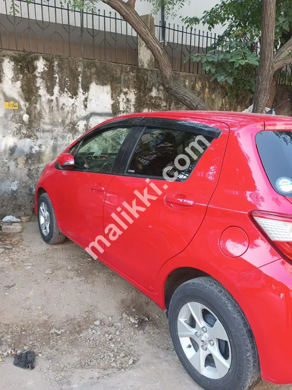 Toyota vitz model 2017 import and registration 2021