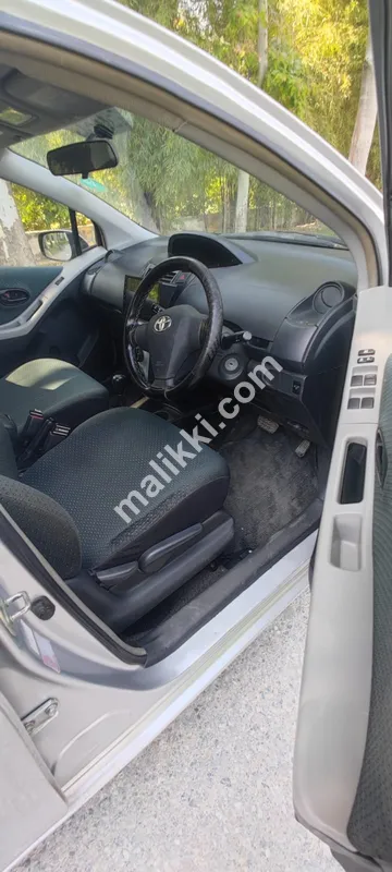  Model: Vitz fl 1.0  - Model year: 2007  Available For Sale