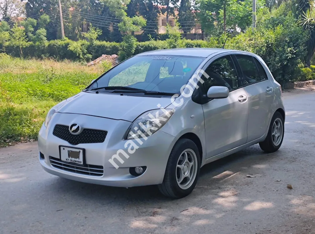  Model: Vitz fl 1.0  - Model year: 2007  Available For Sale-0