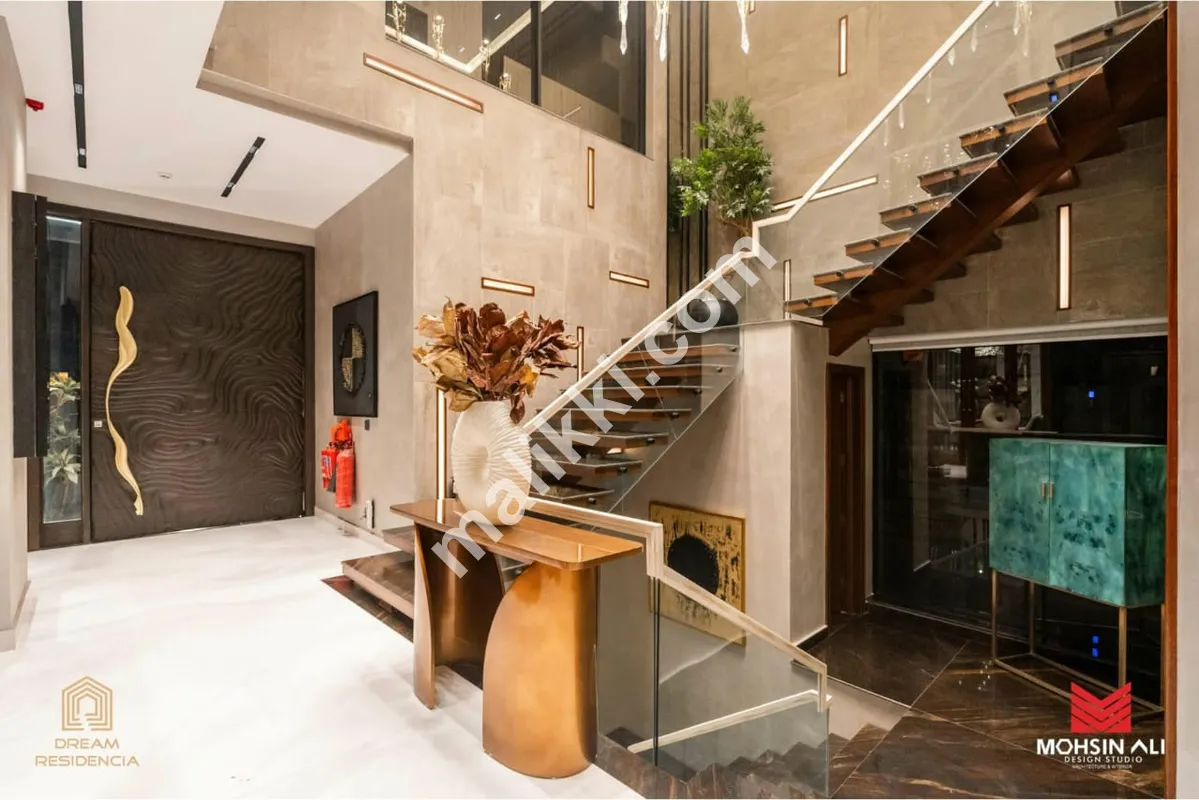 1 KANAL OWNER BUILD SOLID CONSTRUCTION BUNGALOW FOR SALE